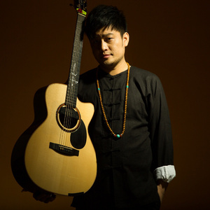 白丝少萝❌❌自慰涶水机
