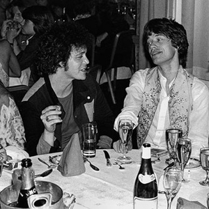 白丝少萝❌❌自慰涶水机
